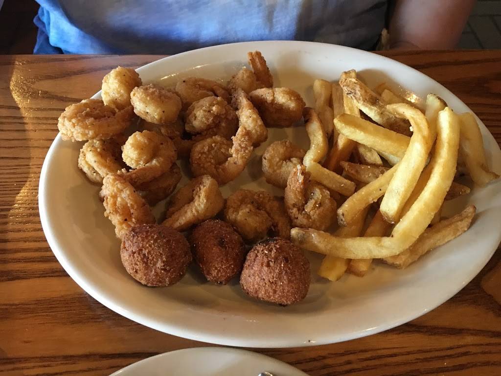 Cracker Barrel Old Country Store | restaurant | 7408 Shockley Dr, Frederick, MD 21704, USA | 3016824405 OR +1 301-682-4405