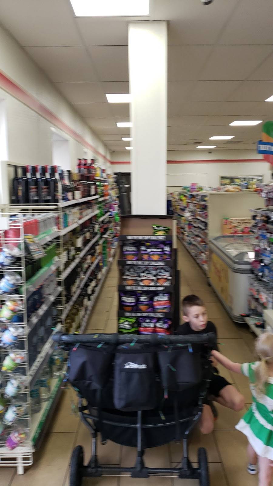 7-Eleven | bakery | 150 Pinellas Bayway S, Tierra Verde, FL 33715, USA | 7278678698 OR +1 727-867-8698