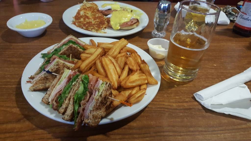 Dennys | restaurant | 75 Consumers Dr, Whitby, ON L1N 9S2, Canada | 9056656575 OR +1 905-665-6575