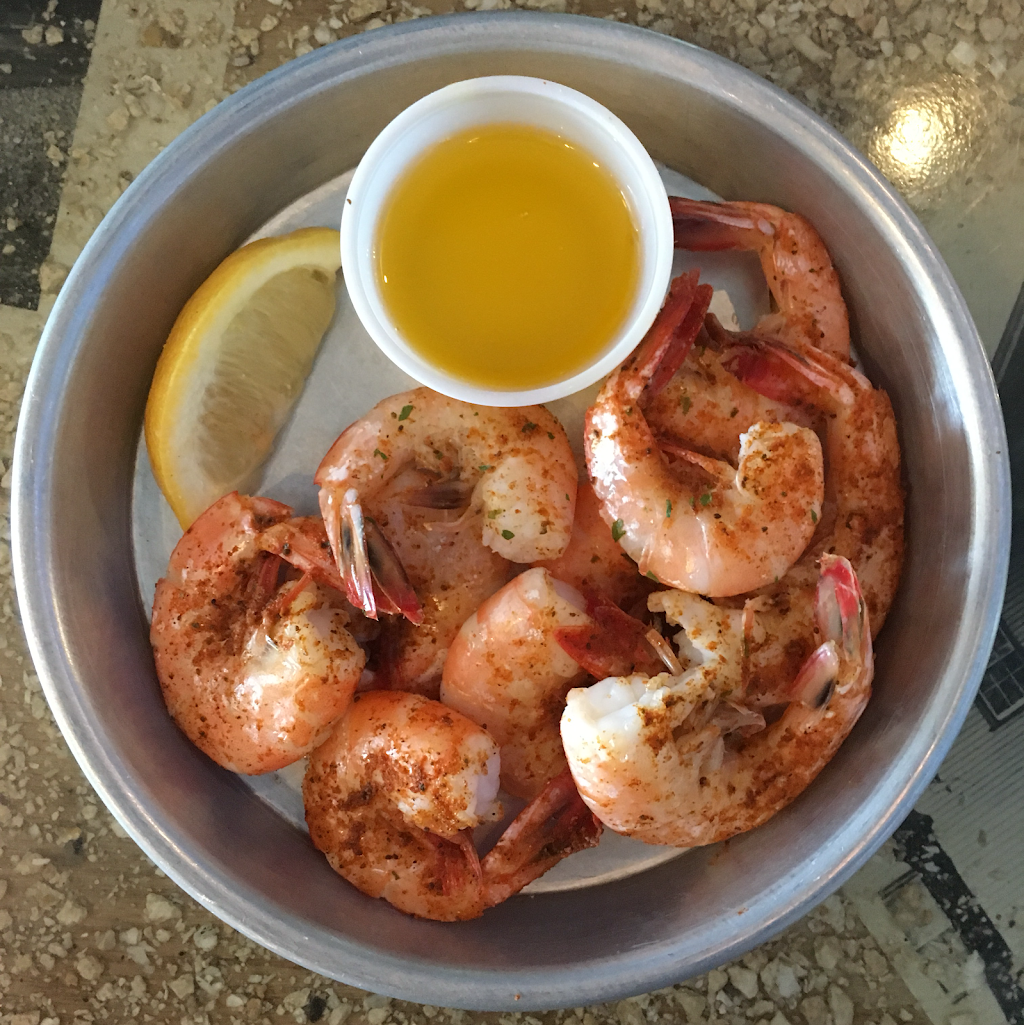 Shuckin Shack Oyster Bar | restaurant | 2340 Bale St #100, Raleigh, NC 27608, USA | 9193220324 OR +1 919-322-0324