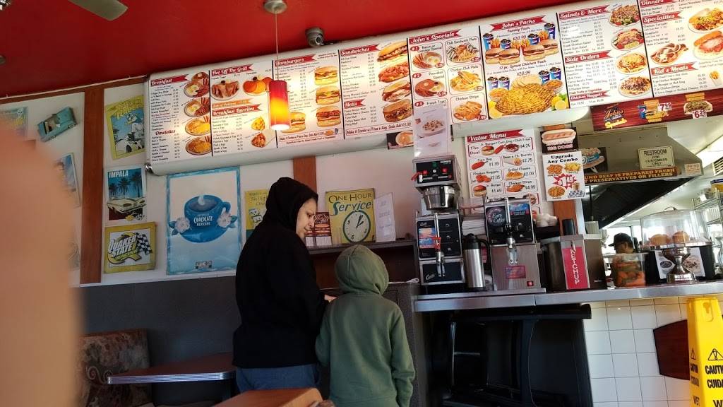 Johns Drive-In Hamburgers | restaurant | 6625 Santa Fe Ave, Huntington Park, CA 90255, USA | 3235898988 OR +1 323-589-8988