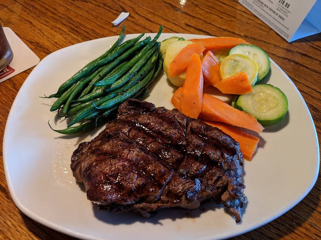 Outback Steakhouse | restaurant | 2402 N Prospect Ave, Champaign, IL 61822, USA | 2173983322 OR +1 217-398-3322