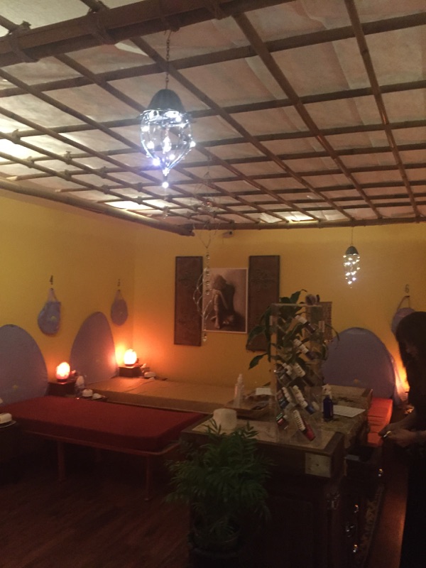 Essential Wellness AromaDome Wellness Center | restaurant | 296 E Main St, Ashland, OR 97520, USA | 5415521244 OR +1 541-552-1244