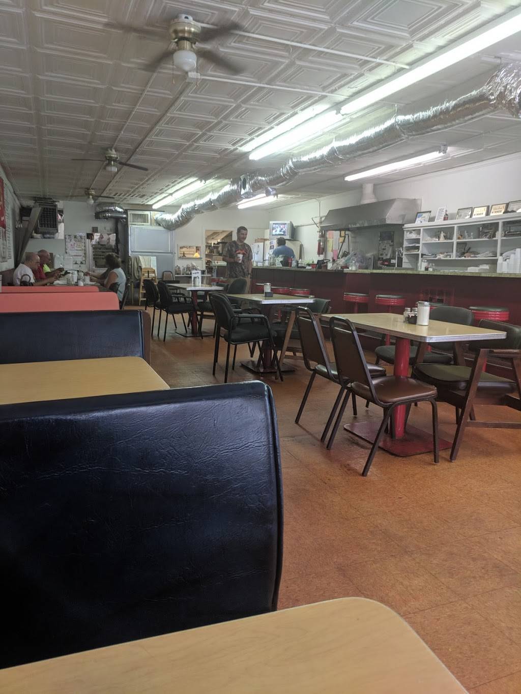 Calebs Homecooking | restaurant | 138 E Birnie St, Gaffney, SC 29340, USA | 8644872211 OR +1 864-487-2211