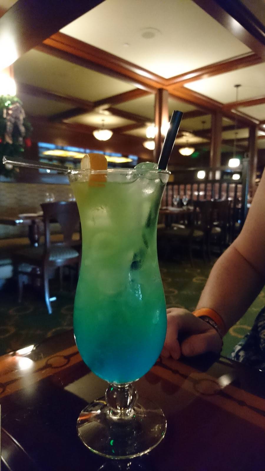 The Turf Club Lounge | restaurant | 1960 Broadway, Orlando, FL 32830, USA | 4079393463 OR +1 407-939-3463