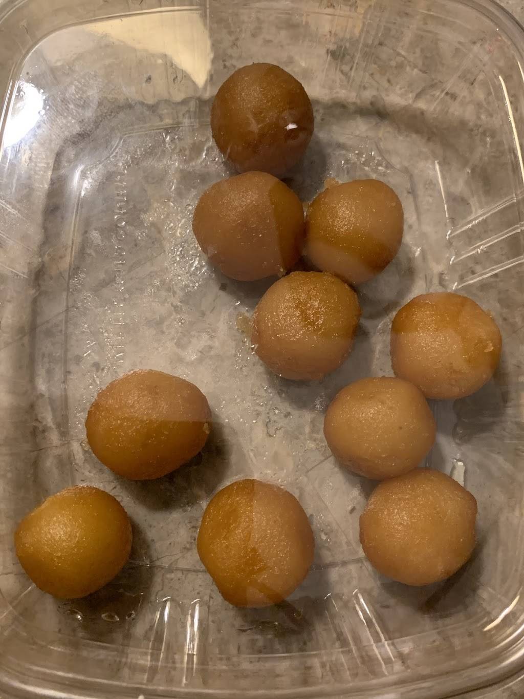 Harry Sweets & Snacks | restaurant | 248-6 Union Tpke, Queens, NY 11426, USA | 7183470888 OR +1 718-347-0888