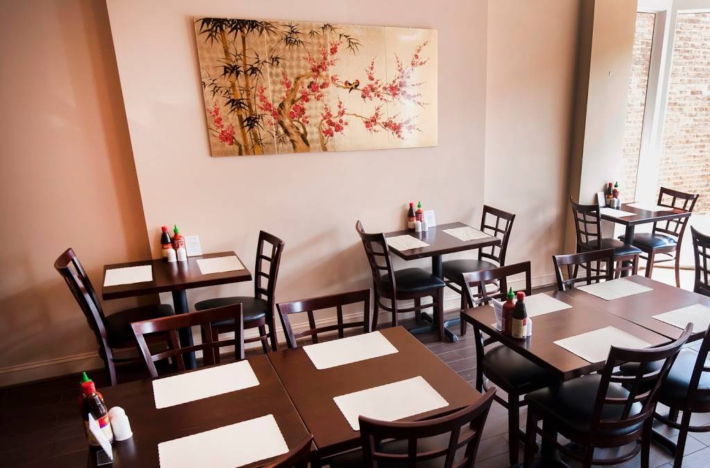 Pho Viet & Grille | restaurant | 2721, 1639 Wisconsin Ave NW, Washington, DC 20007, USA | 2023330009 OR +1 202-333-0009
