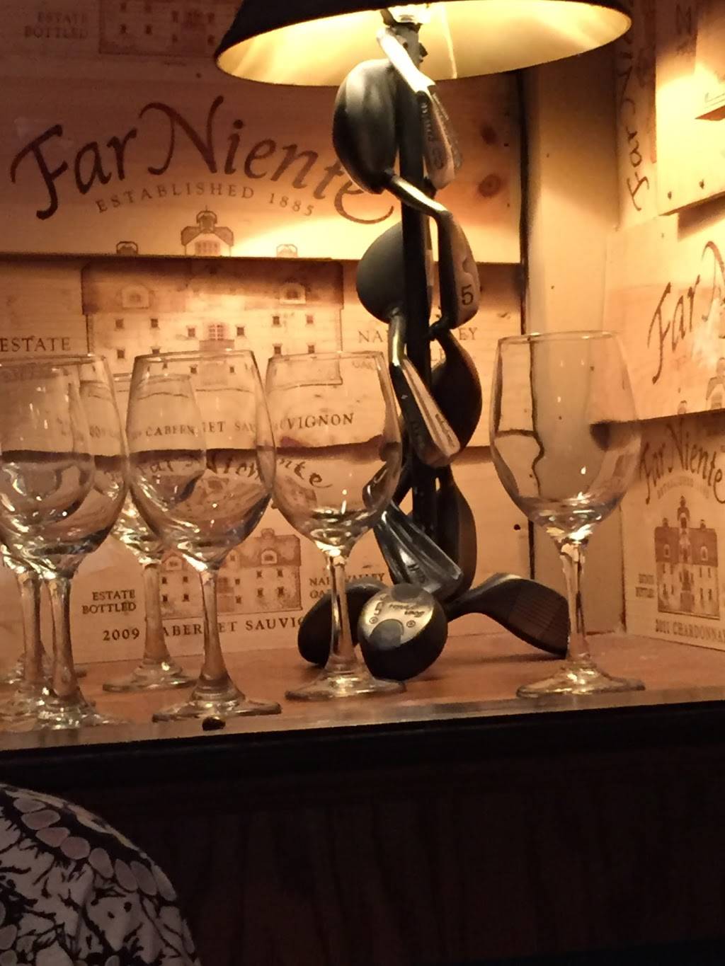 Catch 22 | restaurant | 37 New Orleans Rd K, Hilton Head Island, SC 29928, USA | 8437856261 OR +1 843-785-6261