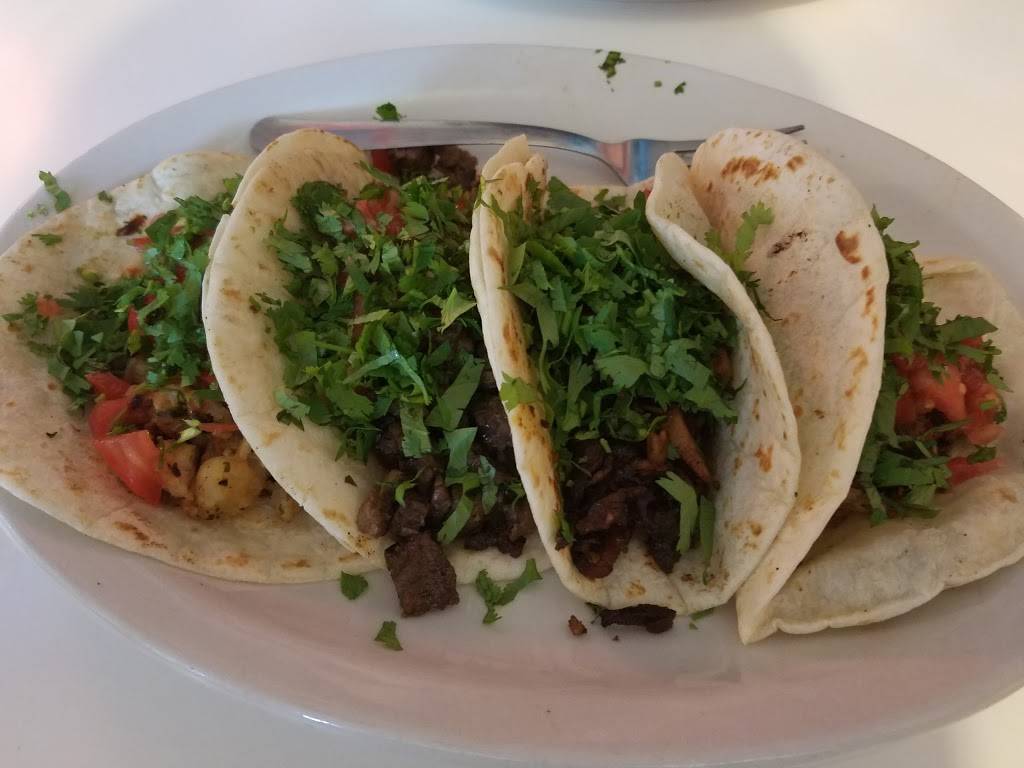 Buena Vista Restaurant | restaurant | 220 N Harrison St, Algonquin, IL 60102, USA | 8476586150 OR +1 847-658-6150