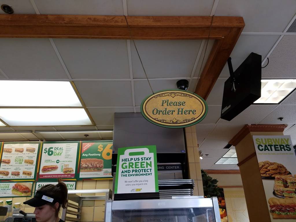 Subway | restaurant | 1260 Hennepin Ave, Minneapolis, MN 55403, USA | 6123336302 OR +1 612-333-6302