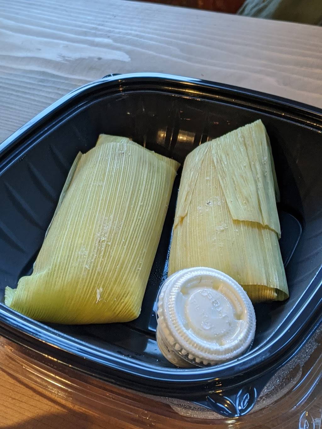 Franchescas Empanadas Cafe | restaurant | 428 S Highland Ave, Baltimore, MD 21224, USA | 6672604877 OR +1 667-260-4877