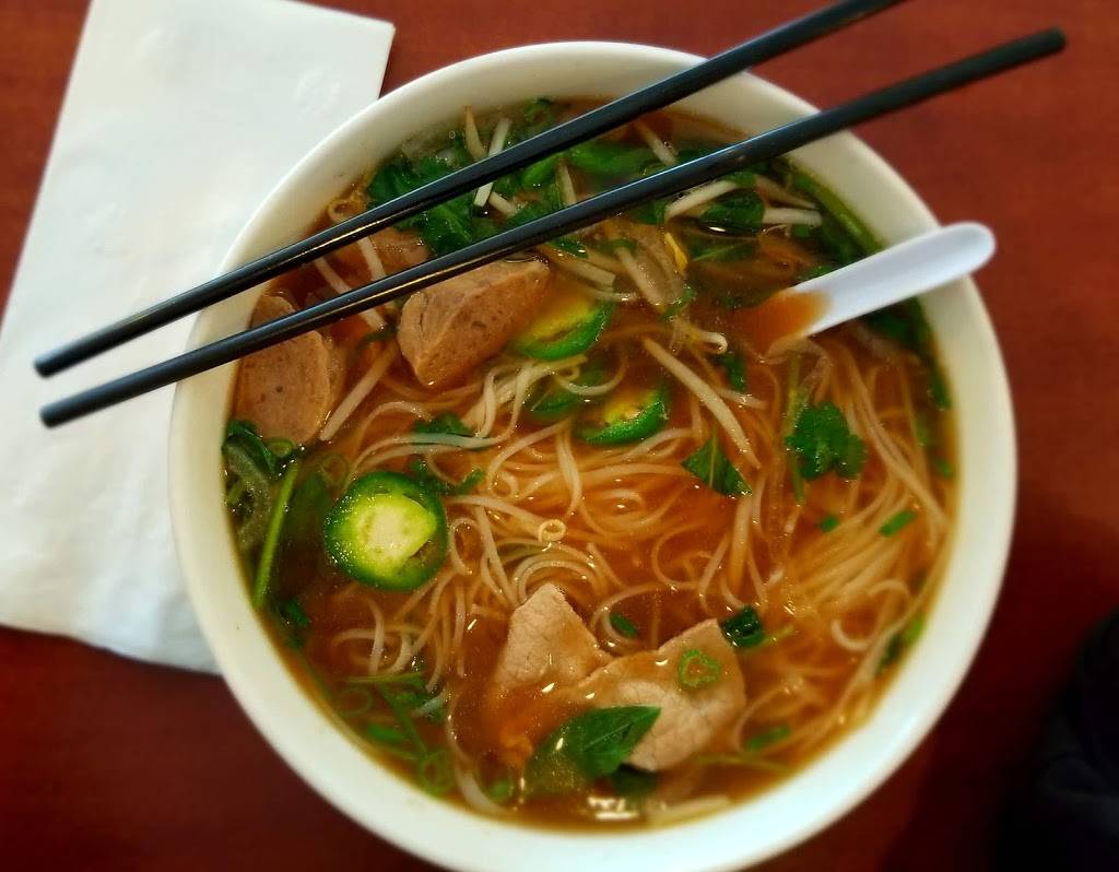 Pho Huong Que | restaurant | 7211 E Independence Blvd, Charlotte, NC 28227, USA | 7045360401 OR +1 704-536-0401