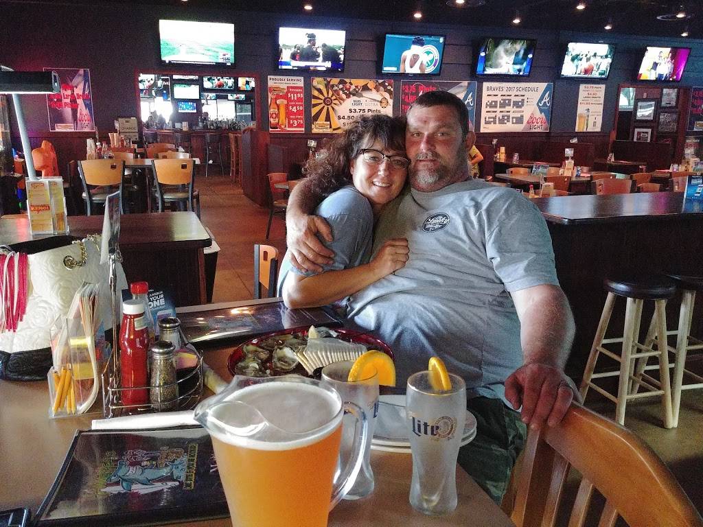 Hammerheads Seafood And Sports Grille | restaurant | 415 Peachtree Industrial Blvd, Suwanee, GA 30024, USA | 7709453570 OR +1 770-945-3570