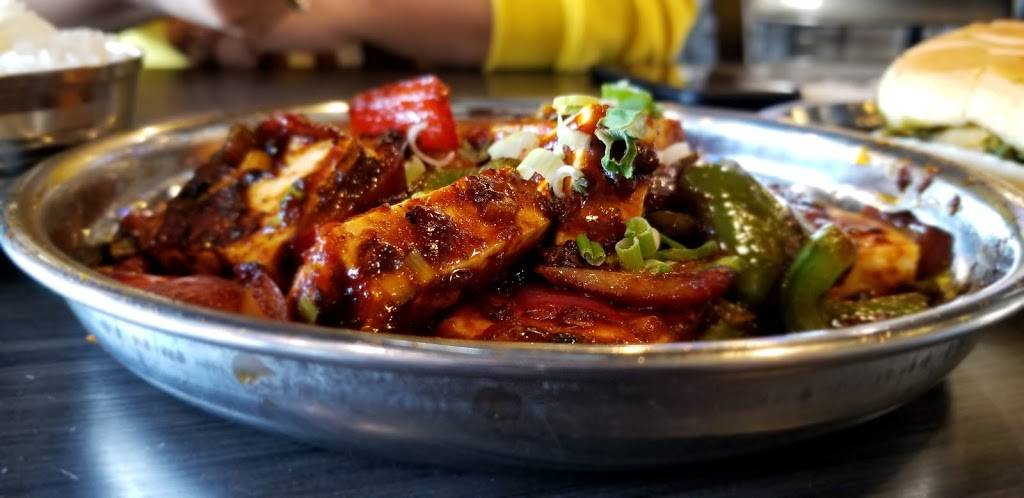 Krishna Catering & Restaurant | restaurant | 29206 Orchard Lake Rd, Farmington Hills, MI 48334, USA | 7345133663 OR +1 734-513-3663