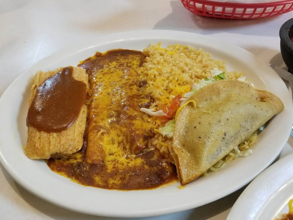 Juans Authentic Mexican Food | restaurant | 5731, 1516 E Thomas Rd, Phoenix, AZ 85014, USA | 6022411918 OR +1 602-241-1918