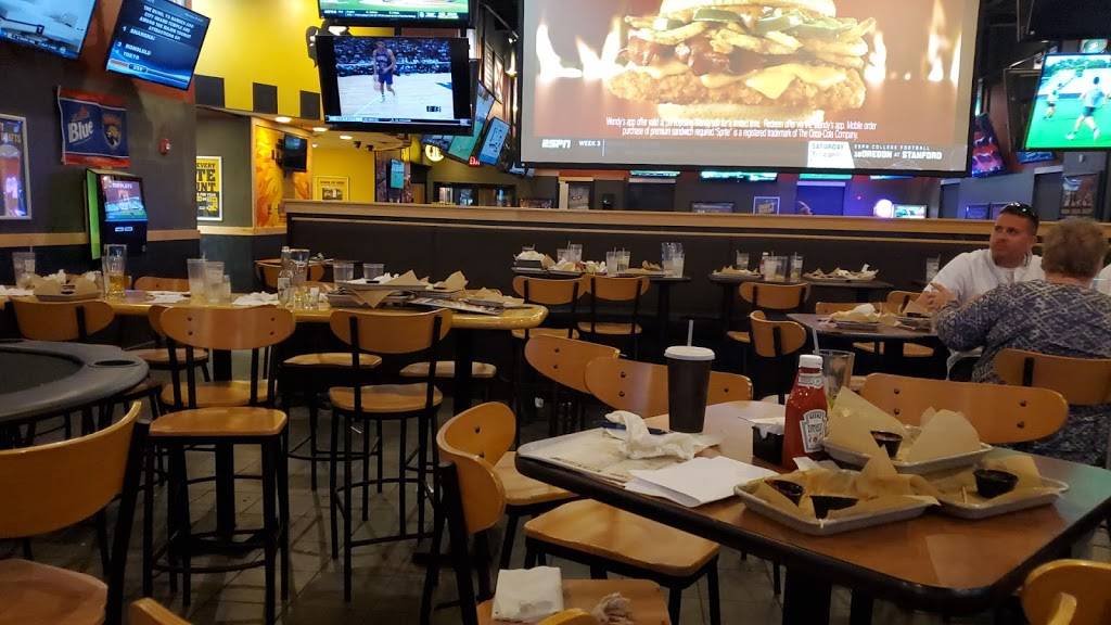 Buffalo Wild Wings | meal takeaway | 5840 Wiles Rd, Coral Springs, FL 33067, USA | 9542556744 OR +1 954-255-6744