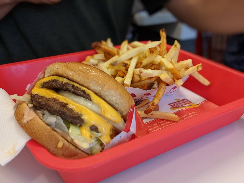 In-N-Out Burger | restaurant | 3640 Cahuenga Blvd, Los Angeles, CA 90068, USA | 8007861000 OR +1 800-786-1000