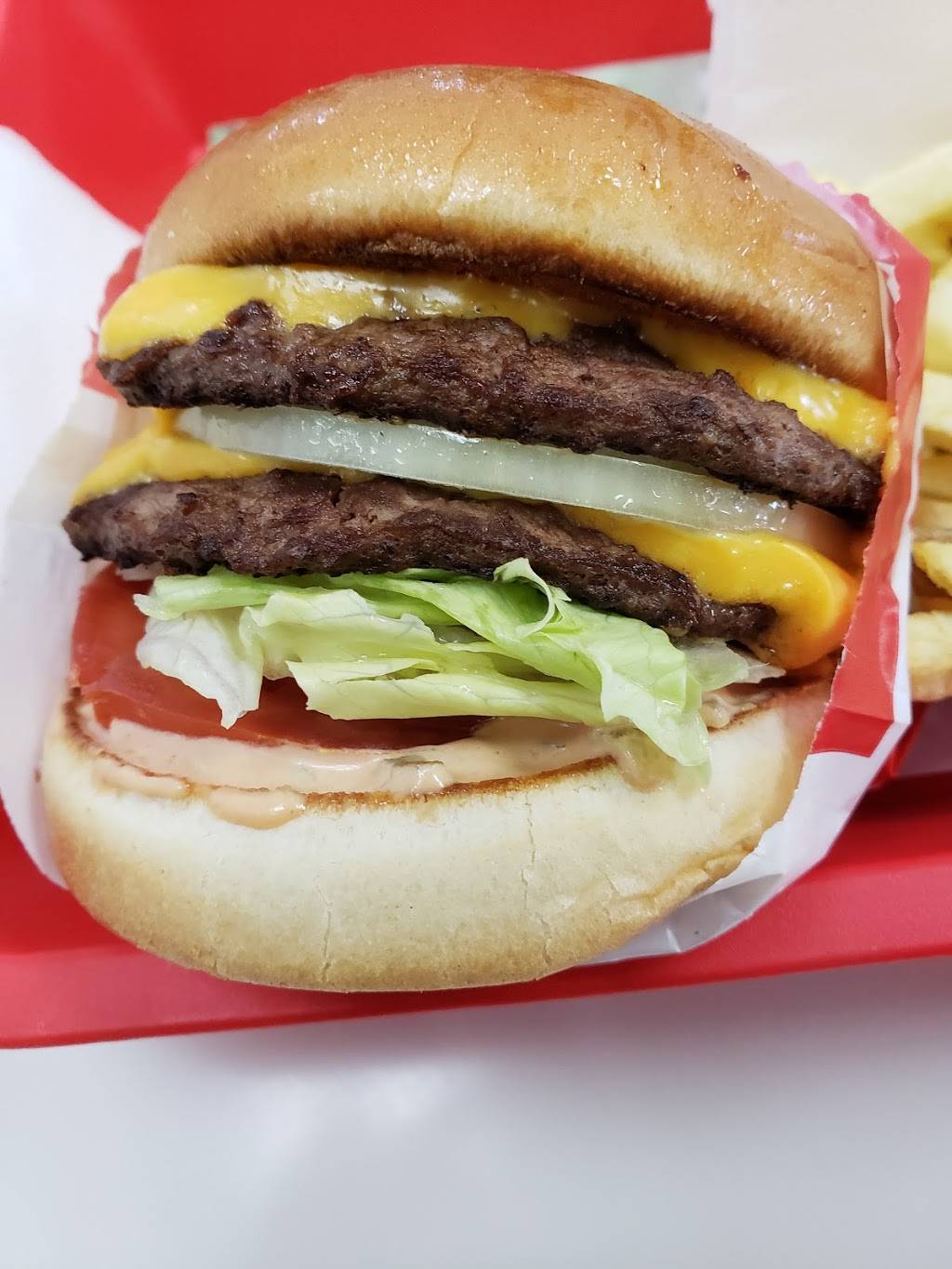 In-N-Out Burger | restaurant | 1051 W Sunset Rd, Henderson, NV 89014, USA | 8007861000 OR +1 800-786-1000