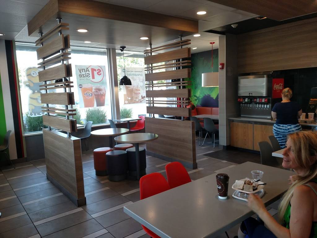 McDonalds | cafe | 788 Lake Ave, Rochester, NY 14613, USA | 5852548960 OR +1 585-254-8960