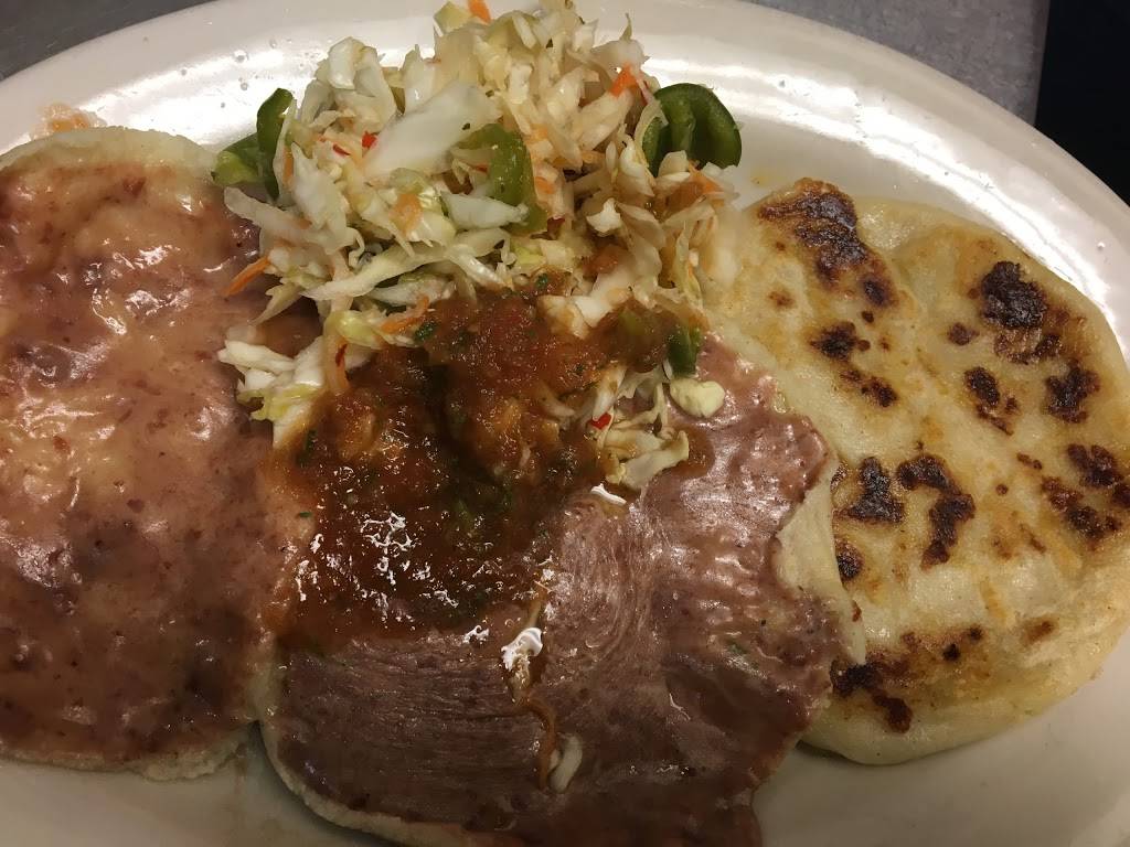 Tienda & Restaurant Latina | restaurant | 4950 W Illinois Ave #115, Dallas, TX 75211, USA | 2143300011 OR +1 214-330-0011