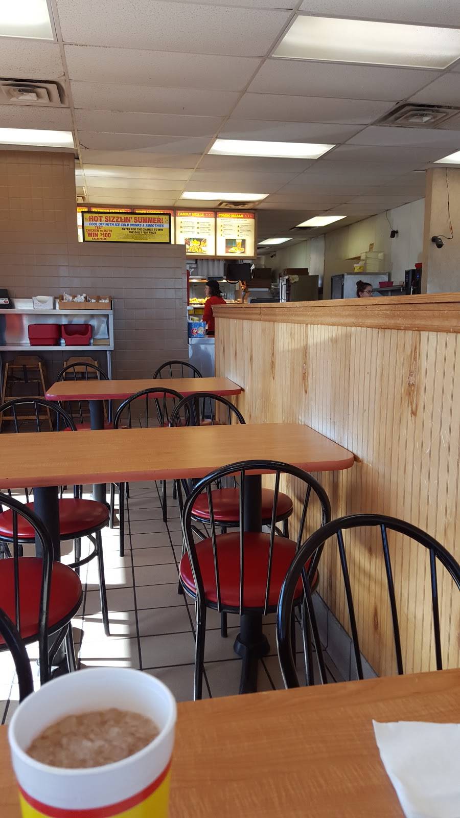 Chicken Express | restaurant | 1111 E Davis St, Mesquite, TX 75149, USA | 9722883400 OR +1 972-288-3400