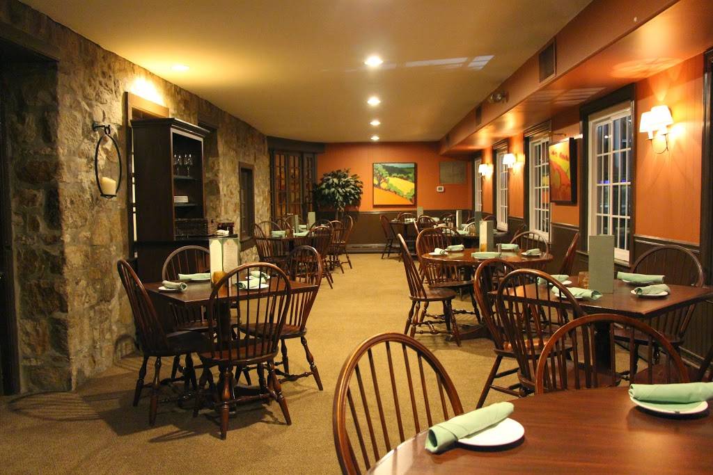 Ludwigs Grille & Oyster Bar | restaurant | 2904 Conestoga Rd, Glenmoore, PA 19343, USA | 6104585336 OR +1 610-458-5336