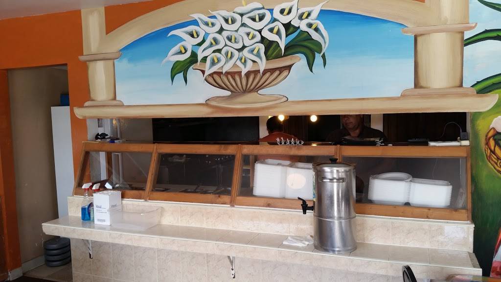 La Pequena | restaurant | 37143 Lock St, Dade City, FL 33523, USA | 3525210463 OR +1 352-521-0463