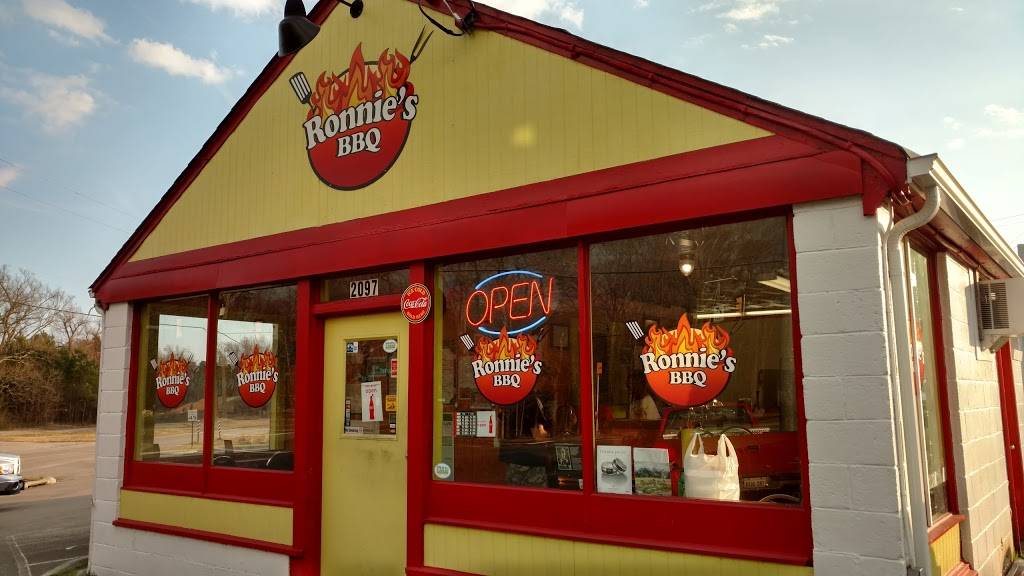 Ronnies BBQ | restaurant | 2097 New Market Rd, Henrico, VA 23231, USA | 8045071917 OR +1 804-507-1917