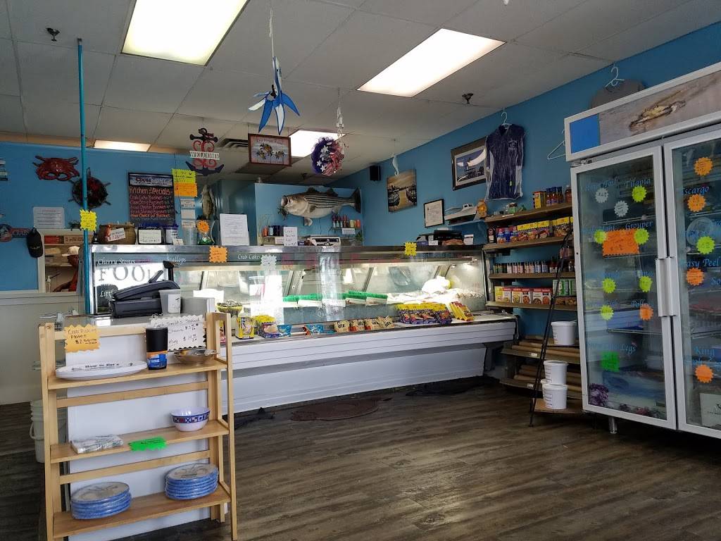 Captain Smiths Seafood | meal takeaway | 13944 Solomons Island Rd S, Solomons, MD 20688, USA | 4103261134 OR +1 410-326-1134