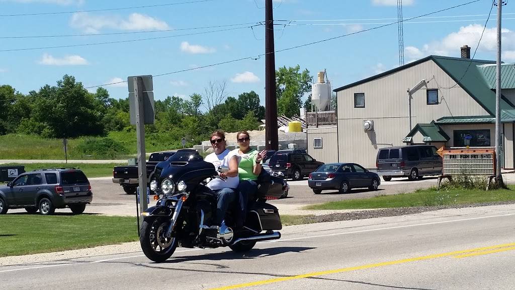 Andys Jamaican Oasis | restaurant | State Hwy 33 Trunk, Horicon, WI 53032, USA | 9203827635 OR +1 920-382-7635