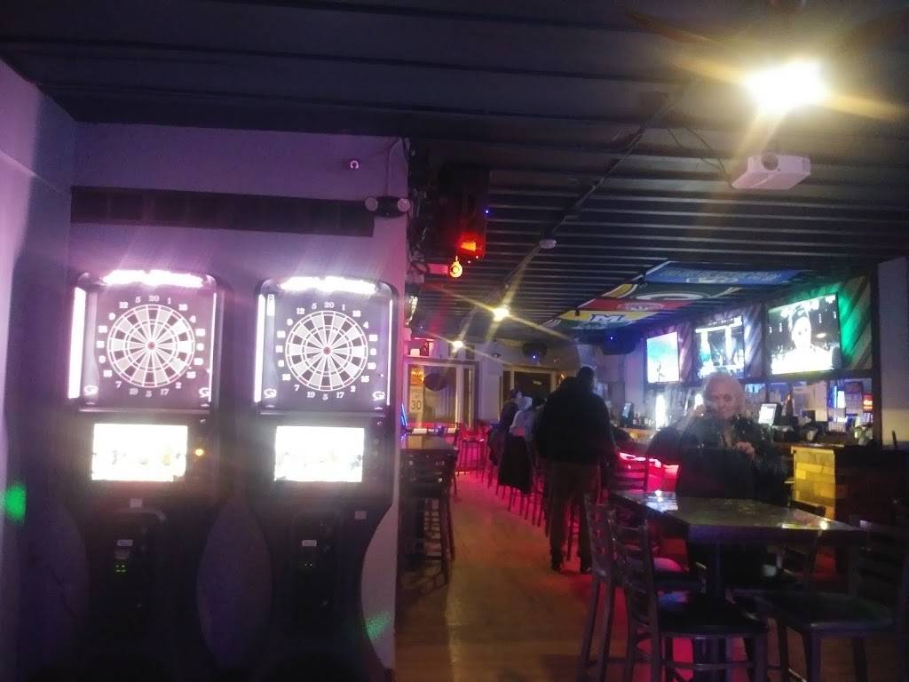 Dingers | restaurant | 6139 W Beloit Rd, West Allis, WI 53219, USA | 4142493464 OR +1 414-249-3464