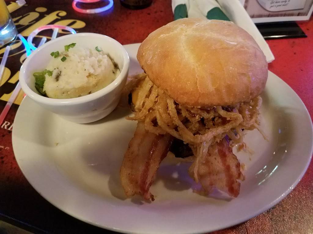 Bootz Saloon and Grill | restaurant | 8950 S 27th St, Oak Creek, WI 53154, USA | 4148569193 OR +1 414-856-9193