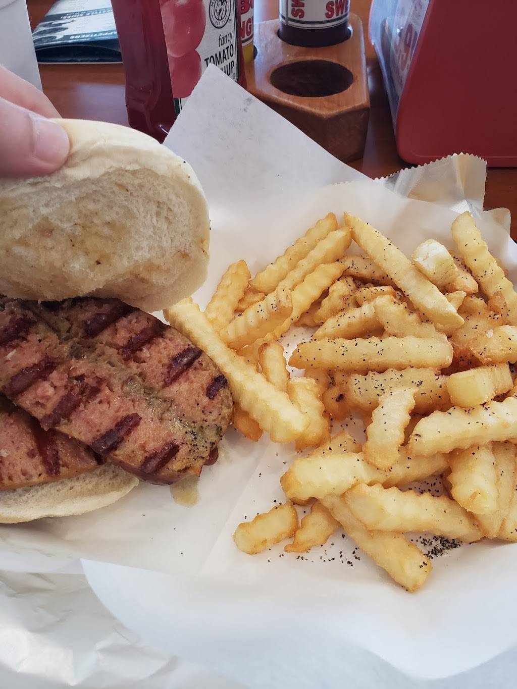 Smokin Pig BBQ | meal takeaway | 3834 US-301, Riverview, FL 33578, USA | 8135122500 OR +1 813-512-2500