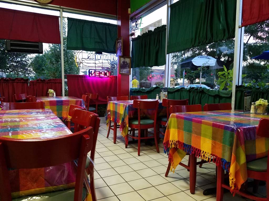 Mi Restaurante | restaurant | 1742 E Kensington Rd, Mt Prospect, IL 60056, USA | 2242175139 OR +1 224-217-5139