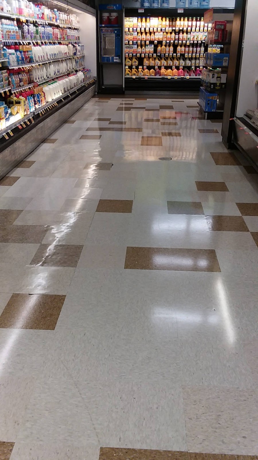 Lucky | meal delivery | 1000 Petaluma Blvd N, Petaluma, CA 94952, USA | 7077632469 OR +1 707-763-2469