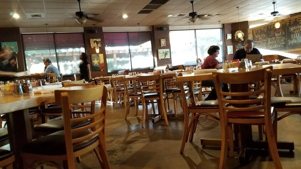 North Hills | shopping mall | 4815 W Braker Ln, Austin, TX 78759, USA | 7135993500 OR +1 713-599-3500