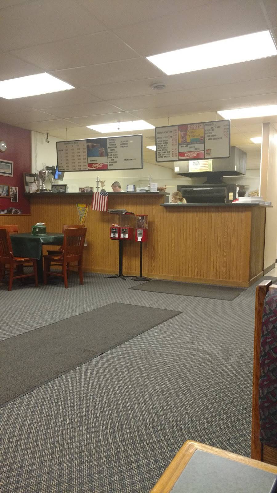 Sorrentos Pizza | restaurant | 101 E Washington St, Clinton, IL 61727, USA | 2179354415 OR +1 217-935-4415