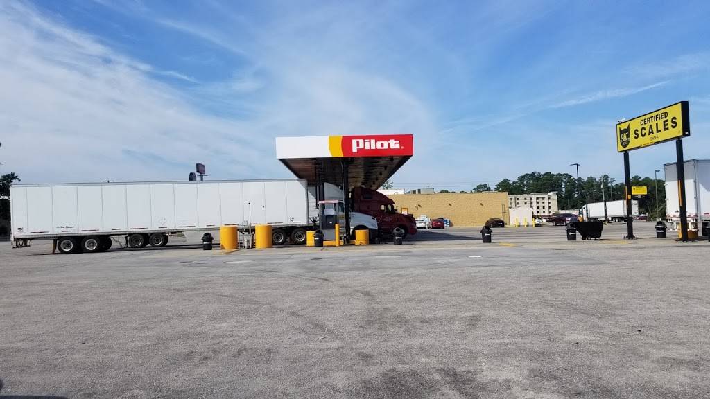 Pilot Travel Center | restaurant | 2015 W Lucas St, Florence, SC 29501, USA | 8436622646 OR +1 843-662-2646