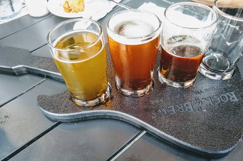 Rock & Brews | restaurant | 5701 W 135th St, Overland Park, KS 66223, USA | 9137285298 OR +1 913-728-5298