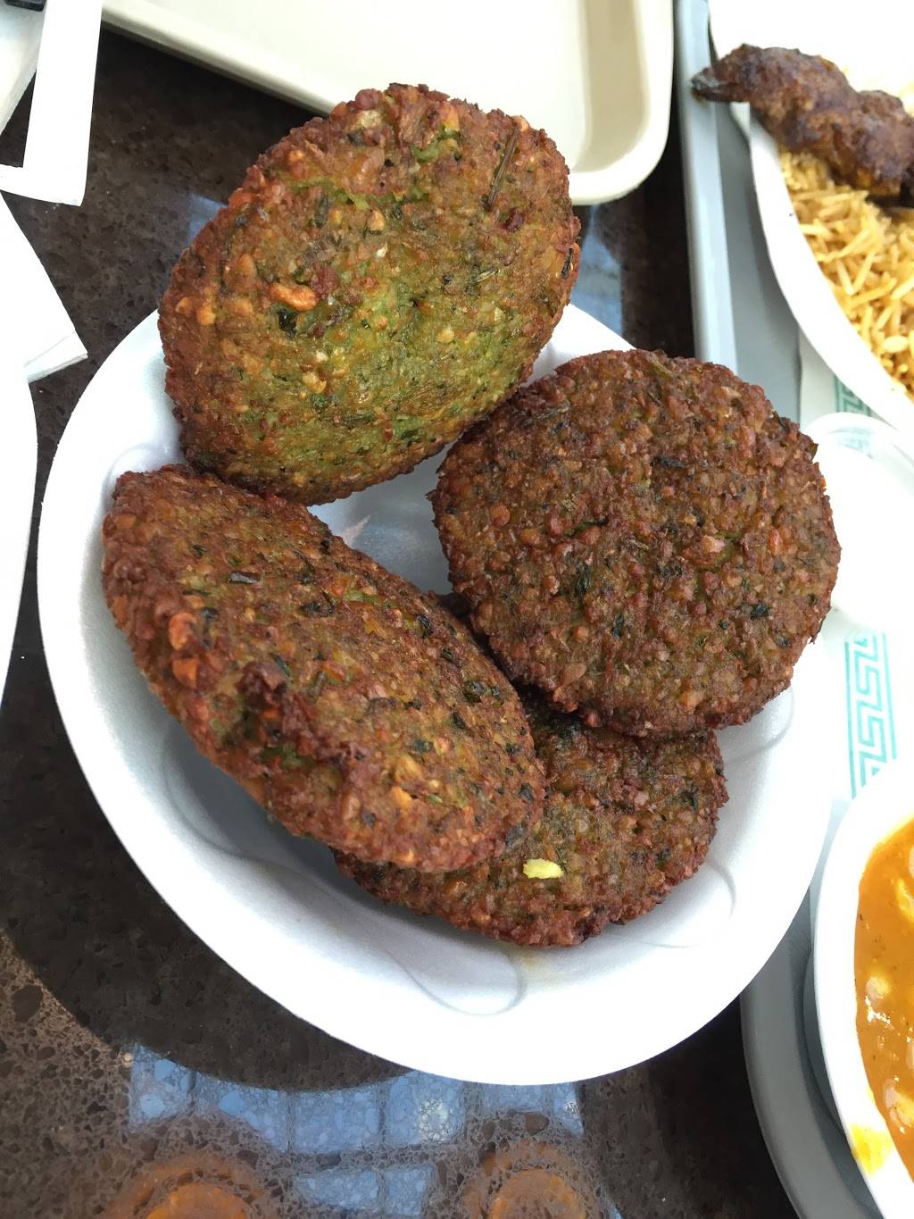 Grill Kabob | restaurant | 1961 Chain Bridge Rd, McLean, VA 22102, USA | 7038931176 OR +1 703-893-1176