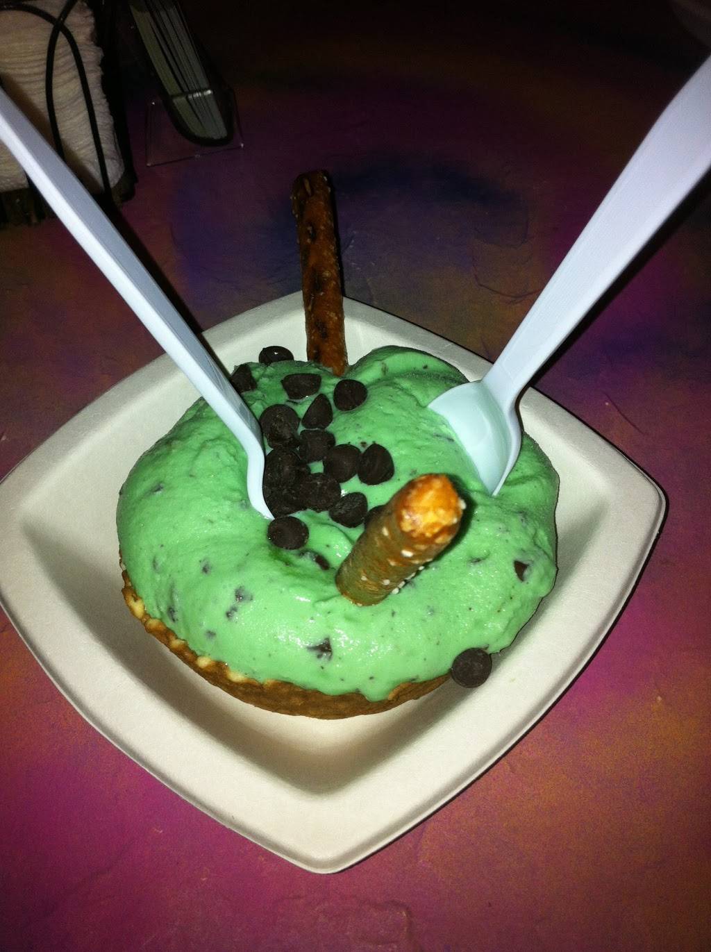 Mystic Ice Cream Cafe | restaurant | (Route 466A), 1217 W Miller St, Fruitland Park, FL 34731, USA | 3528010411 OR +1 352-801-0411