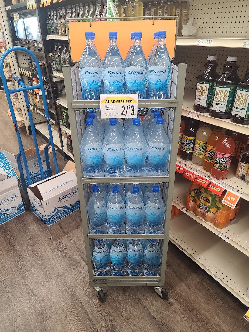 Lucky | meal delivery | 1761 Grant Ave, Novato, CA 94947, USA | 4158974891 OR +1 415-897-4891