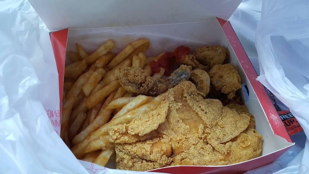 HipHop Fish & Chicken | restaurant | 5230 Moravia Rd, Baltimore, MD 21206, USA | 4108781634 OR +1 410-878-1634