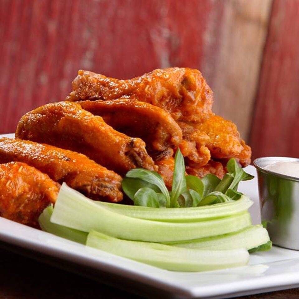 The Barn - Restaurant & Bar | restaurant | 5 Watertown Rd, Morris, CT 06763, USA | 8603616316 OR +1 860-361-6316