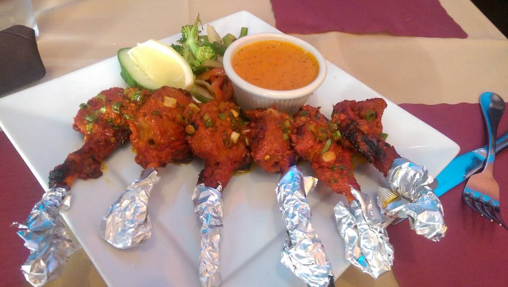 Aago Indian/ Nepalese Restaurant & Bar | restaurant | 12368 Warwick Blvd A107, Newport News, VA 23606, USA | 7578733529 OR +1 757-873-3529