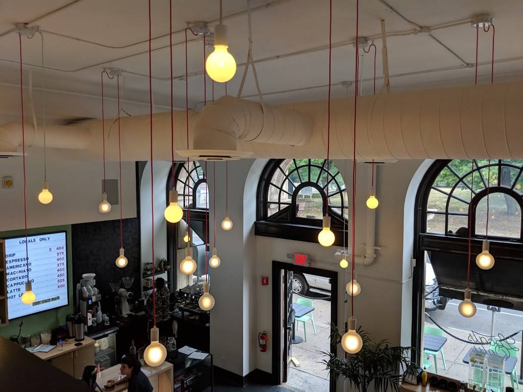 Locals Only | restaurant | 311 Alexander St, Rochester, NY 14604, USA | 5855377566 OR +1 585-537-7566