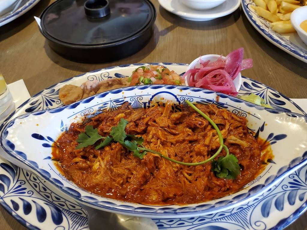 Julios Mexican Food | restaurant | Cimarron Market, 7470 N Resler Dr, El Paso, TX 79911, USA | 9155812242 OR +1 915-581-2242