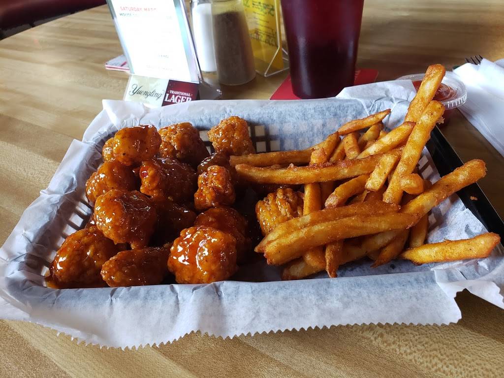 Mr Mouse | restaurant | 9101 W Smith St, Yorktown, IN 47396, USA | 7657597987 OR +1 765-759-7987