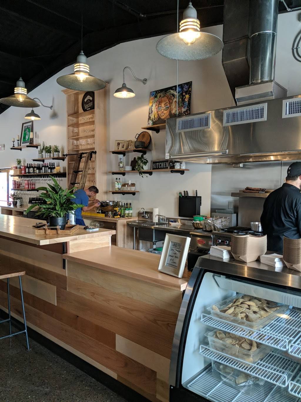 Alchemy Wine & Beer | restaurant | 20 Union St, Hamburg, NY 14075, USA | 7169269802 OR +1 716-926-9802