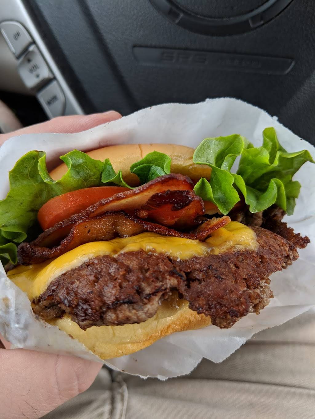 Shake Shack | restaurant | 6025 Royal Ln #305, Dallas, TX 75230, USA | 4694452240 OR +1 469-445-2240